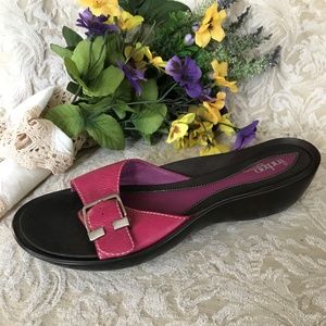 INDIGO by CLARKS LEATHER SLIDE